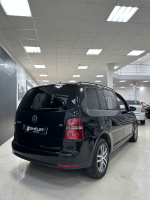 Volkswagen Touran 2008 г., с пробегом 190.000 км — изображение 4