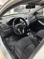 Hyundai Accent 2011 г., с пробегом 150.000 км — изображение 2