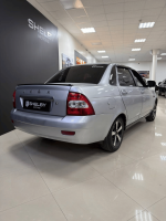 Lada Priora 2011 г., с пробегом 240.000 км — изображение 3