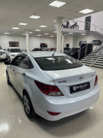 Hyundai Accent 2011 г., с пробегом 216.000 км — изображение 3